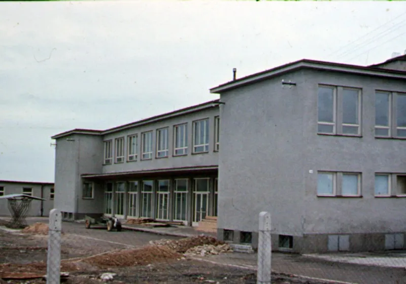 04 BR82a98_0.jpg