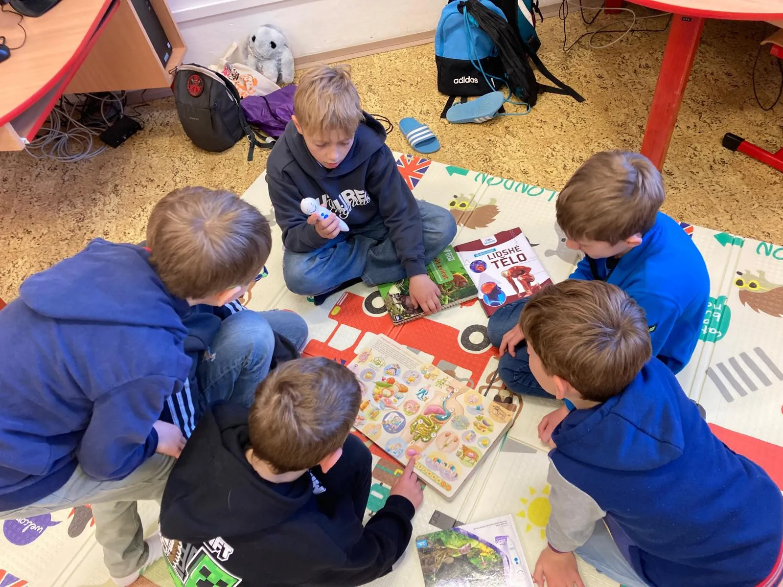 Hodina AJ ve Větřkovicích 01